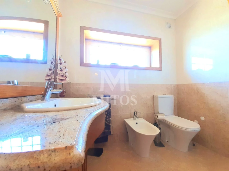 Moradia T5 para Venda em Areosa Foto 27