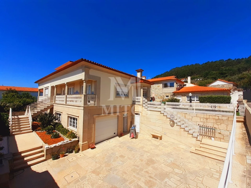 Moradia T5 para Venda em Areosa Foto 37