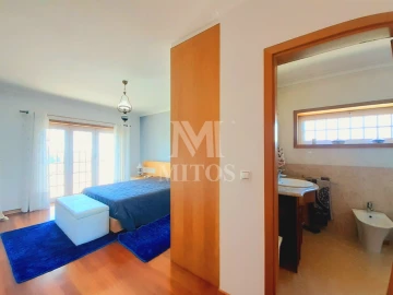 Moradia T5 para Venda em Areosa
