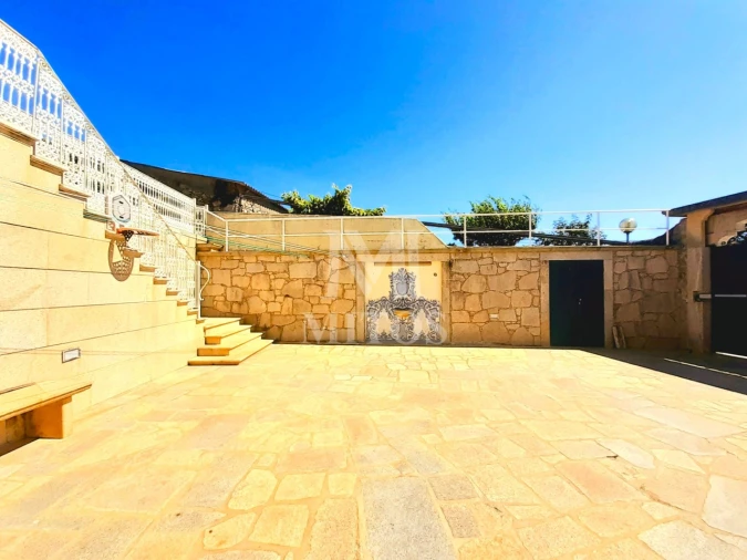 Moradia T5 para Venda em Areosa Foto 4