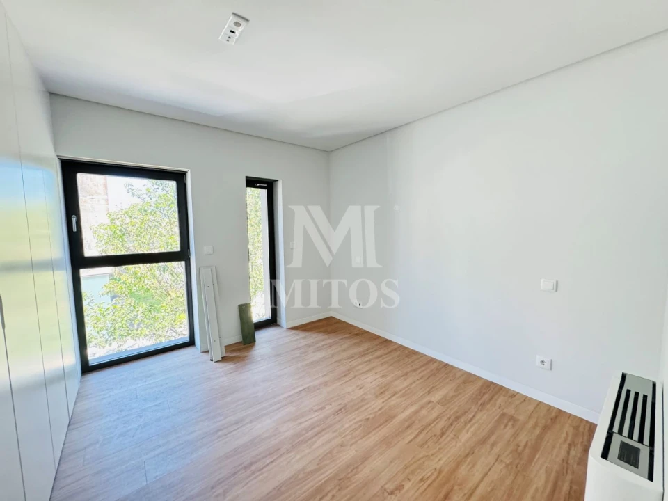 Apartamento T3 para Arrendamento em Santa Maria Maior e Monserrate e Meadela Foto 5