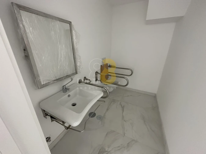 Loja para Arrendamento em Mafamude e Vilar do Paraíso Foto 8