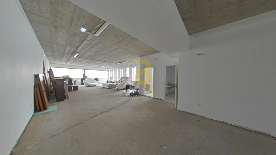 Loja para Arrendamento em Mafamude e Vilar do Paraíso Foto 21