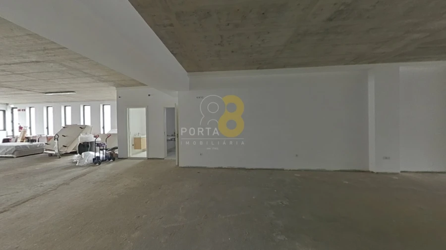 Loja para Arrendamento em Mafamude e Vilar do Paraíso Foto 34