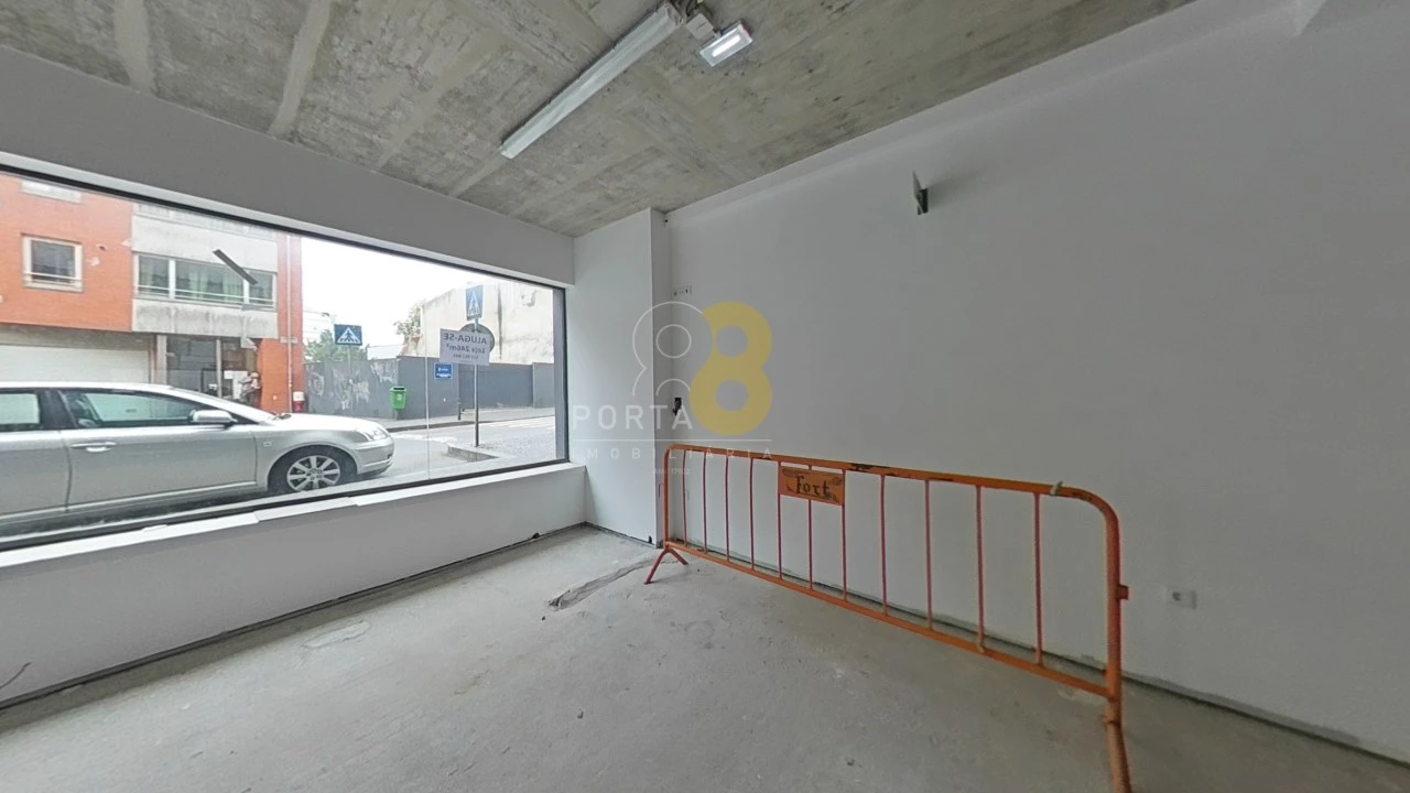 Loja para Arrendamento em Mafamude e Vilar do Paraíso Foto 33