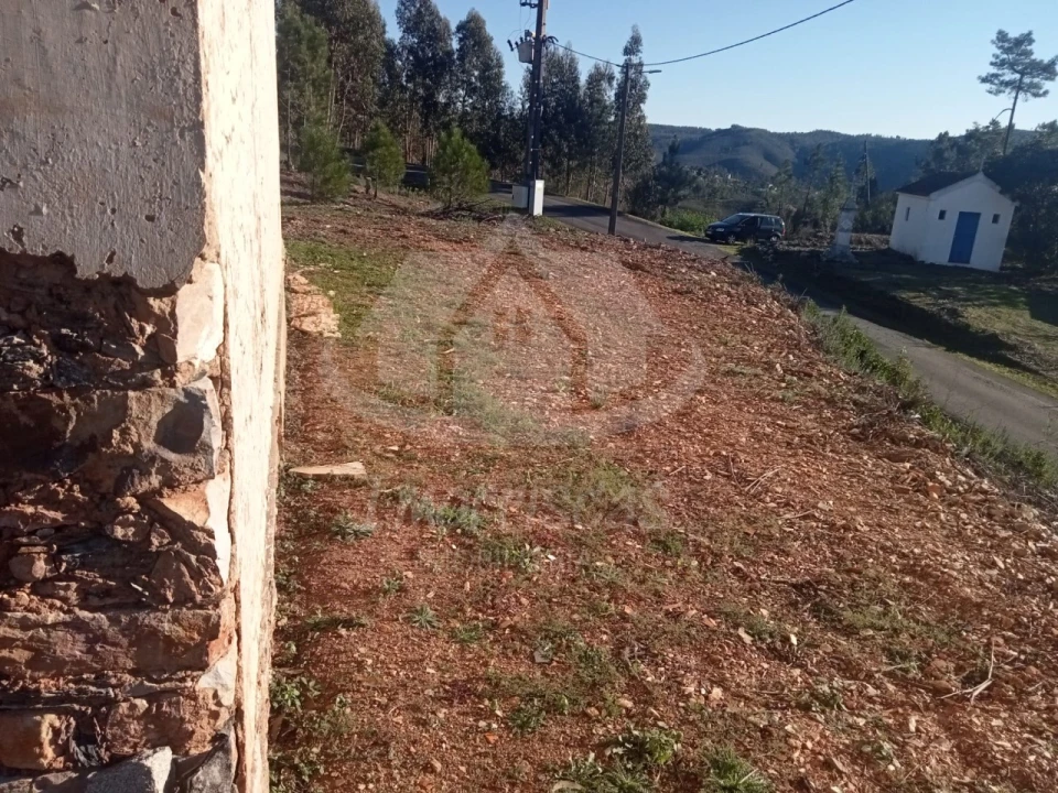 Moradia T2 para Venda em Vila de Rei Foto 8