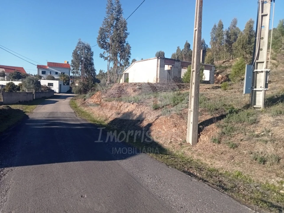 Moradia T2 para Venda em Vila de Rei Foto 10