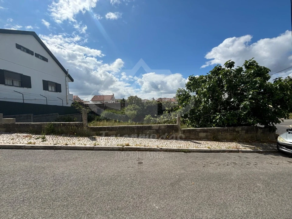 Terreno para Venda em Santa Iria de Azoia, São João da Talha e Bobadela Foto 1
