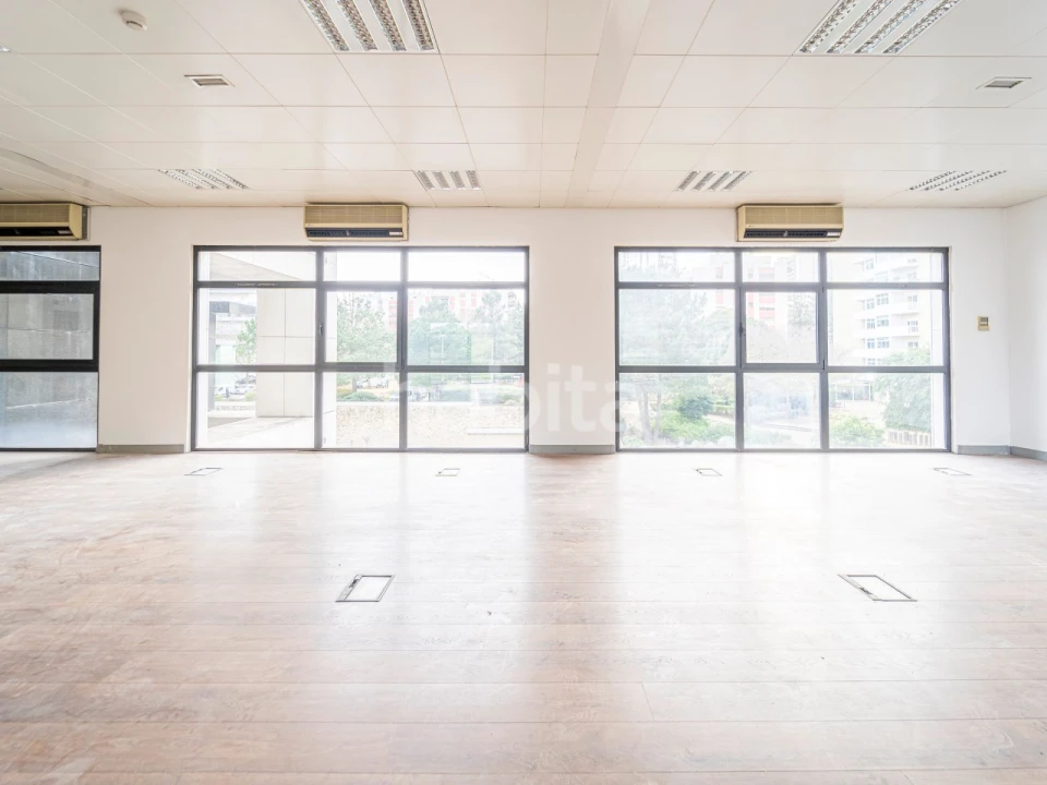 Escritório para Arrendamento em Algés, Linda-A-Velha e Cruz Quebrada-Dafundo Foto 6