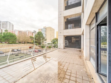 Escritório para Arrendamento em Algés, Linda-A-Velha e Cruz Quebrada-Dafundo