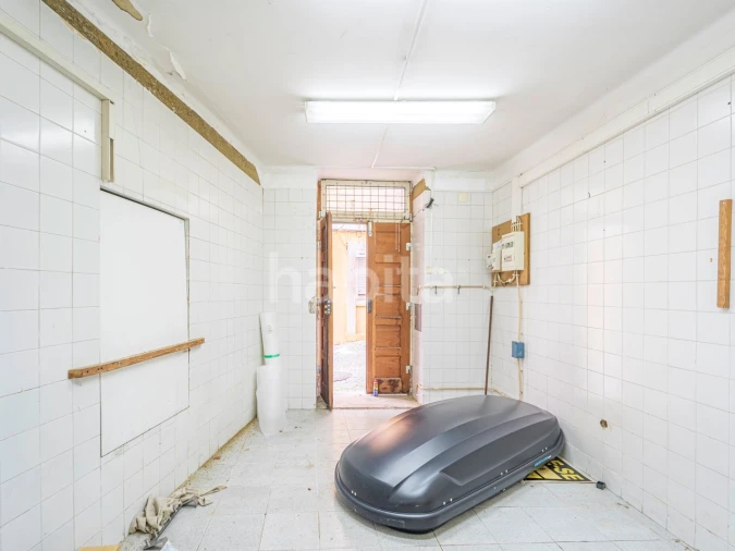 Armazém para Arrendamento em Santo António Foto 4