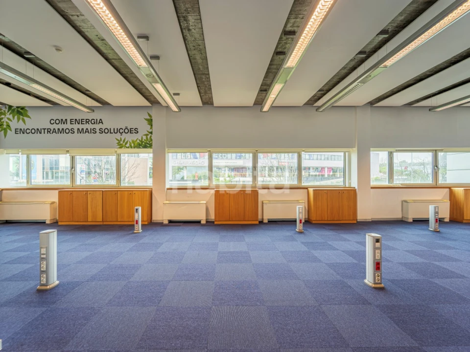 Escritório para Arrendamento em Carnaxide e Queijas Foto 1