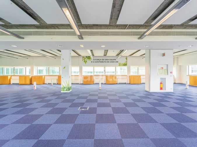 Escritório para Arrendamento em Carnaxide e Queijas Foto 18