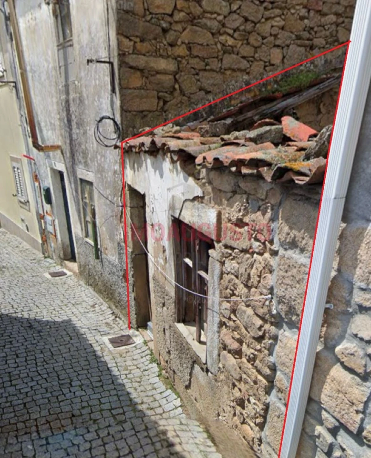 Moradia T3 para Venda em Figueira de Castelo Rodrigo Foto 1