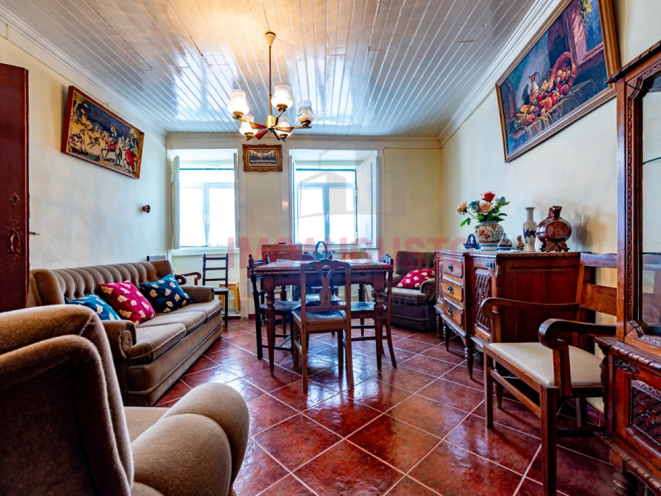 Moradia T2 para Venda em Aldeia Viçosa Foto 2