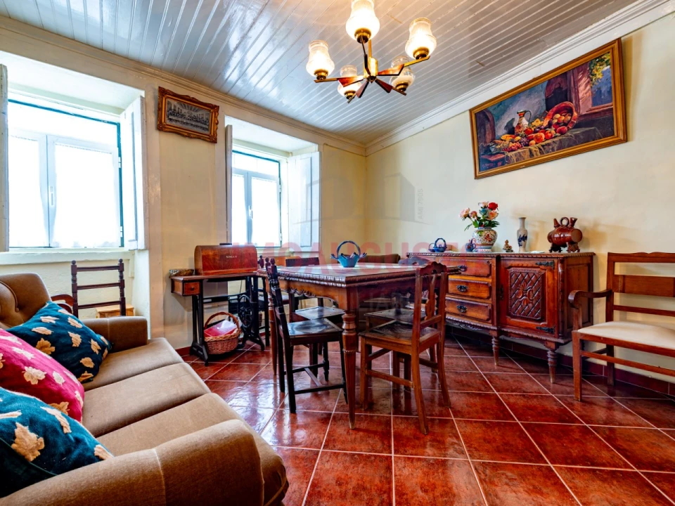 Moradia T2 para Venda em Aldeia Viçosa Foto 3