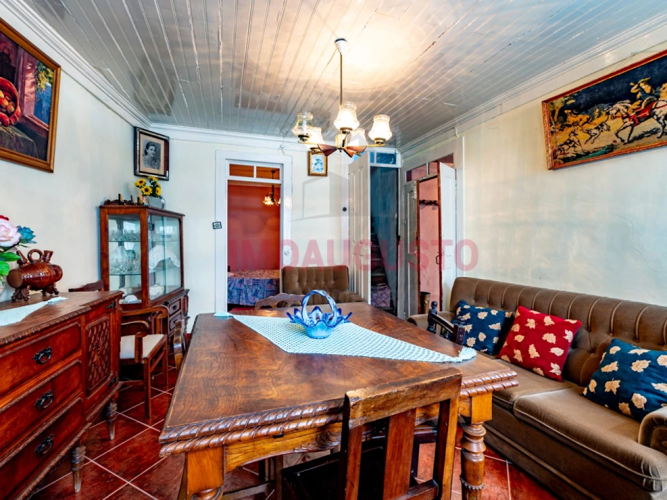 Moradia T2 para Venda em Aldeia Viçosa Foto 4