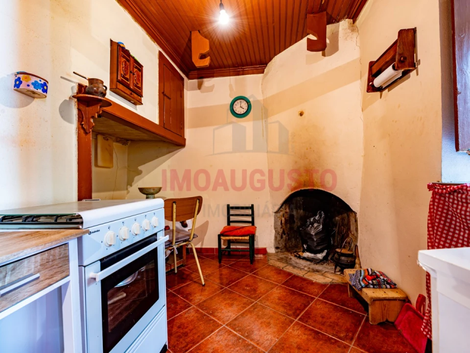 Moradia T2 para Venda em Aldeia Viçosa Foto 10