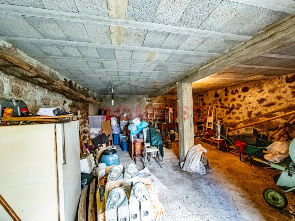 Moradia T2 para Venda em Aldeia Viçosa Foto 15