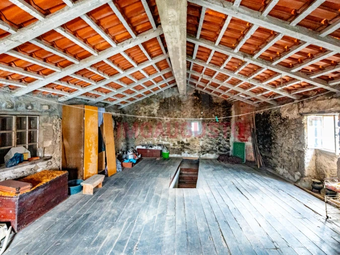 Moradia T2 para Venda em Aldeia Viçosa Foto 18