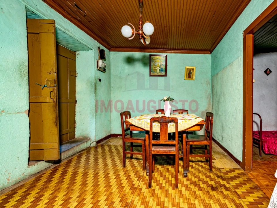 Moradia T2 para Venda em São Pedro e Santa Maria e Vila Boa do Mondego Foto 3