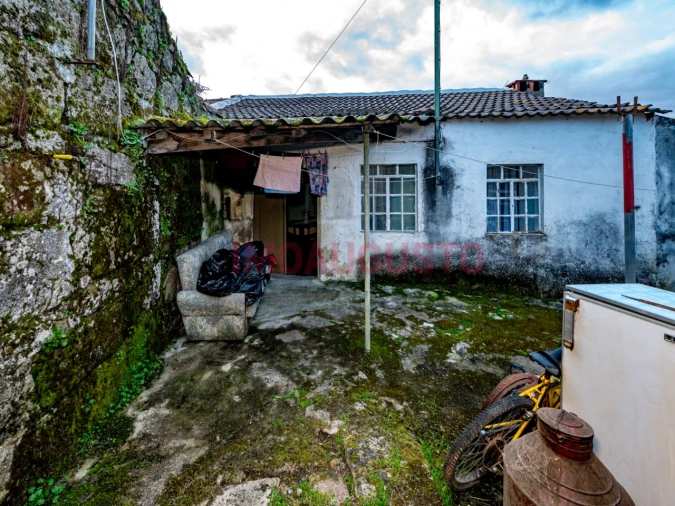 Moradia T2 para Venda em São Pedro e Santa Maria e Vila Boa do Mondego