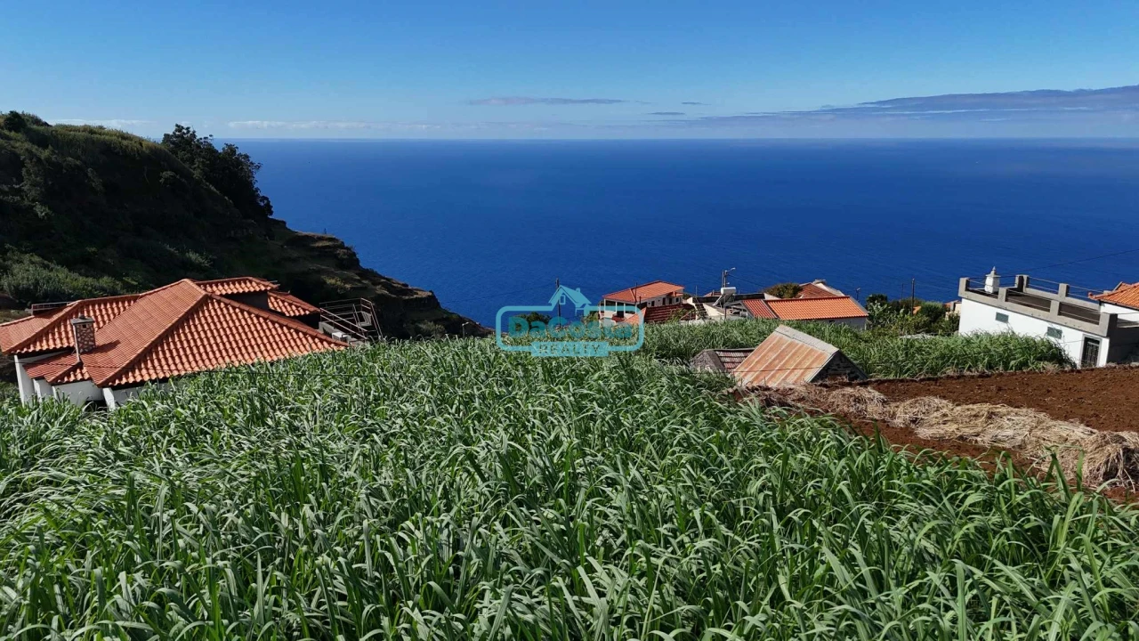 Terreno para Venda em Canhas Foto 11