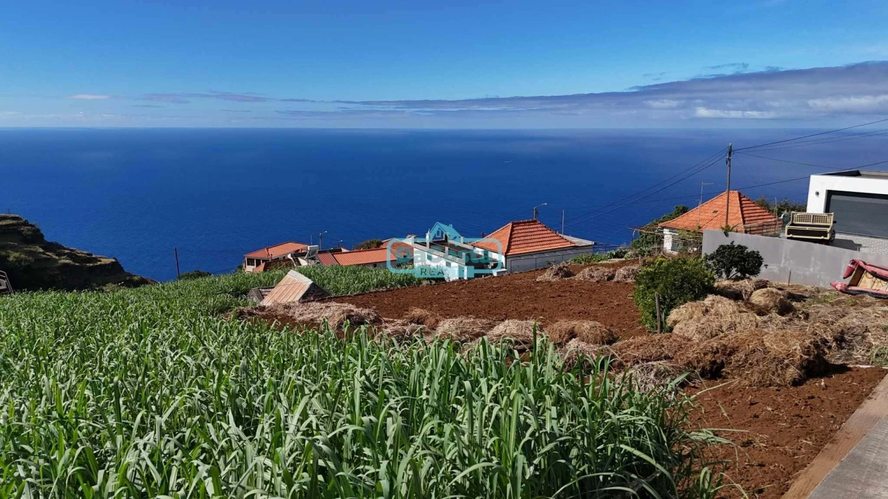 Terreno para Venda em Canhas Foto 12