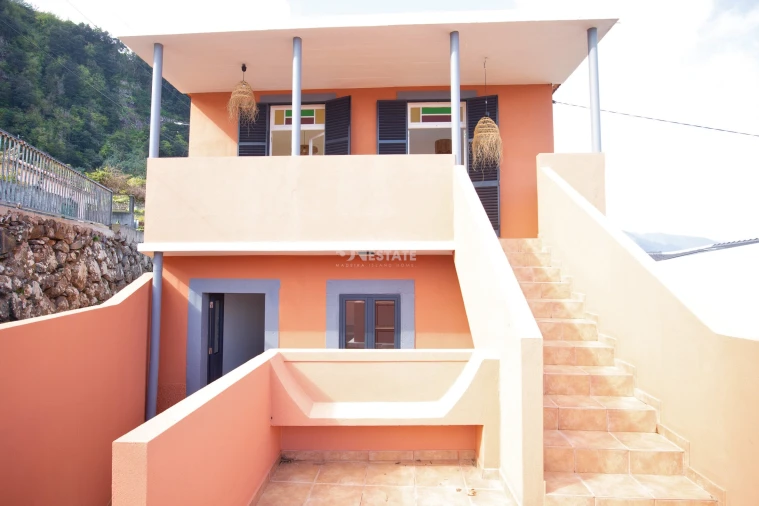 Moradia T2 para Venda em Ponta Delgada Foto 3