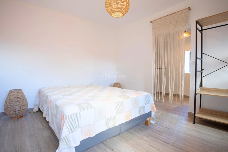 Moradia T2 para Venda em Ponta Delgada Foto 11