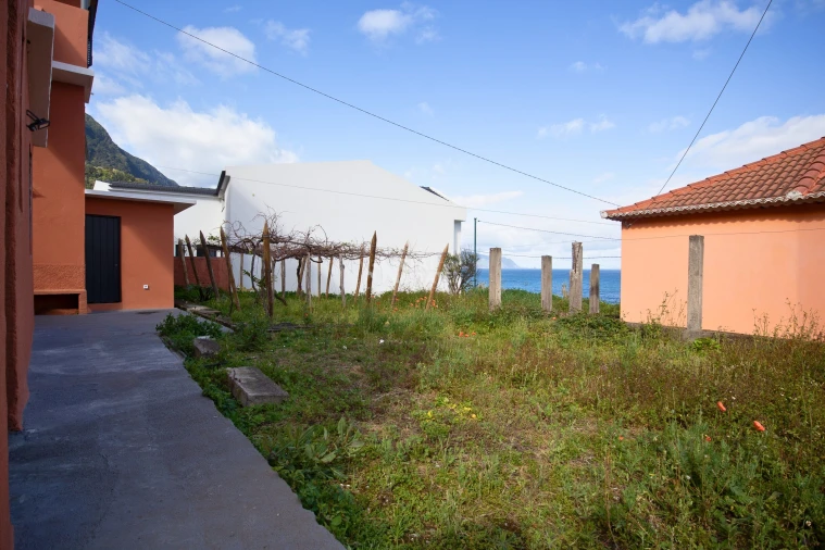 Moradia T2 para Venda em Ponta Delgada Foto 16