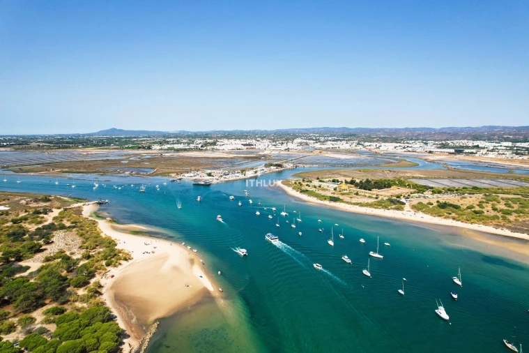 Moradia T4 para Venda em Tavira (Santa Maria e Santiago) Foto 13