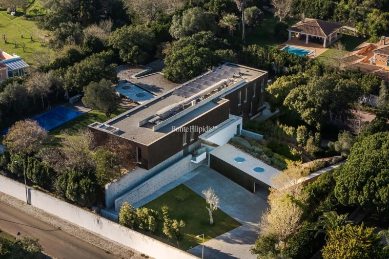 Moradia T6 para Venda em Agualva e Mira-Sintra Foto 37