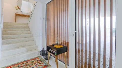 Moradia T3 para Venda em Albufeira e Olhos de Água