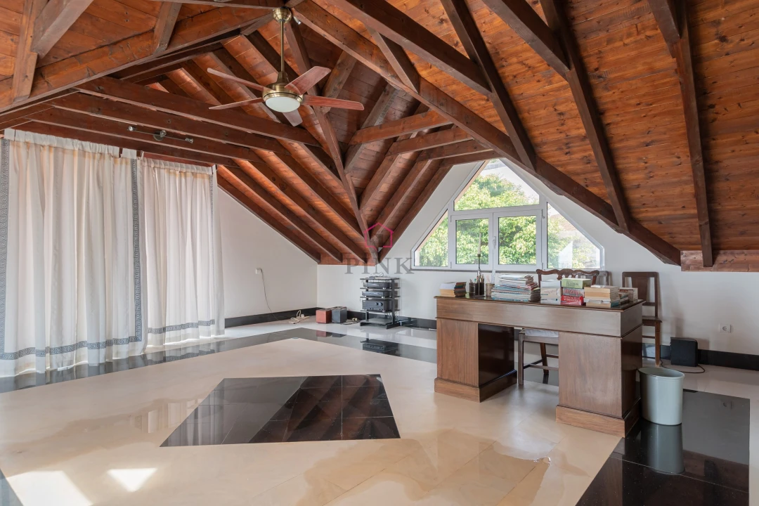 Moradia T3 para Venda em Caniçal Foto 43