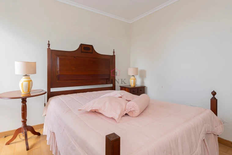 Moradia T3 para Venda em Caniçal Foto 22