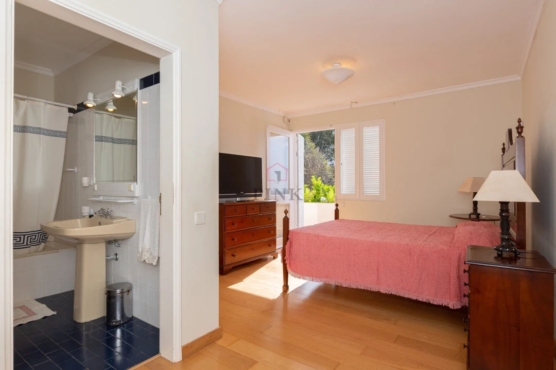 Moradia T3 para Venda em Caniçal Foto 23