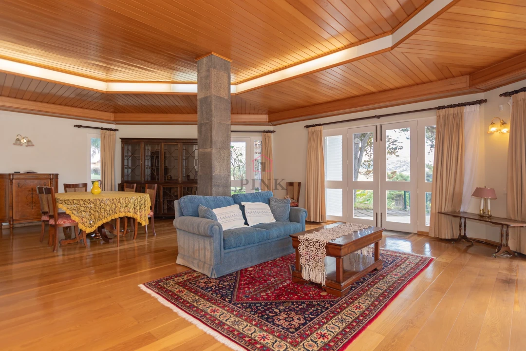 Moradia T3 para Venda em Caniçal Foto 31