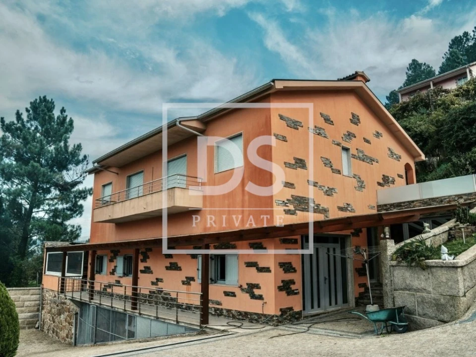 Moradia T7 para Venda em São Cristovão de Nogueira Foto 31