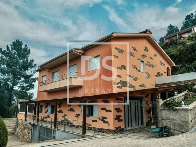 Moradia T7 para Venda em São Cristovão de Nogueira Foto 31