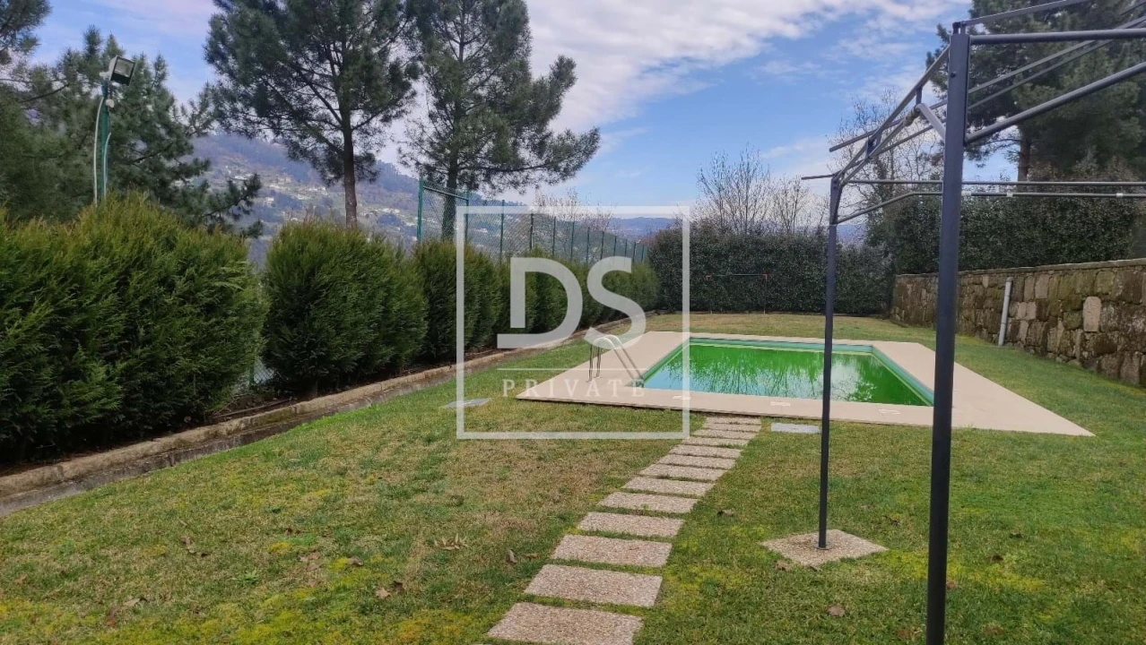 Moradia T7 para Venda em São Cristovão de Nogueira Foto 7