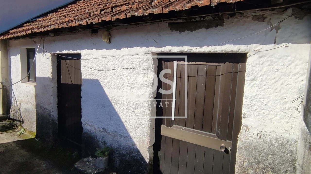 Moradia T1 para Venda em Campelo e Ovil Foto 5