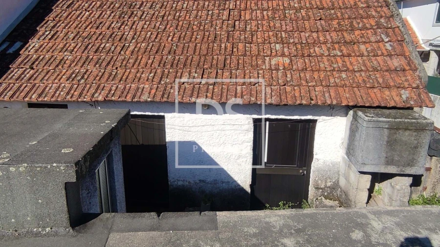 Moradia T1 para Venda em Campelo e Ovil Foto 8