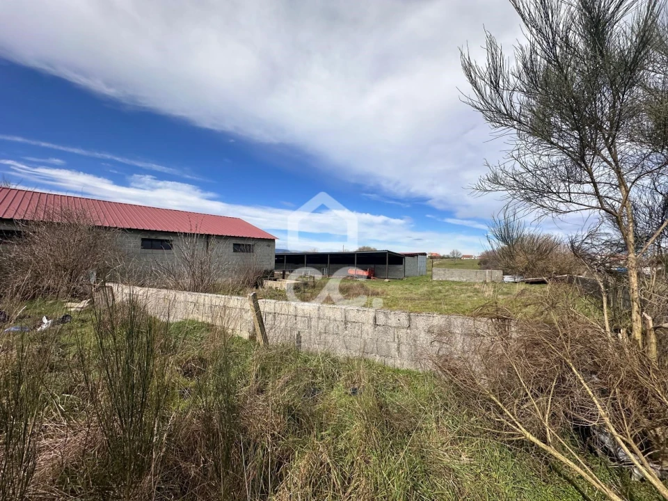 Armazém para Venda em Calvão e Soutelinho da Raia Foto 5