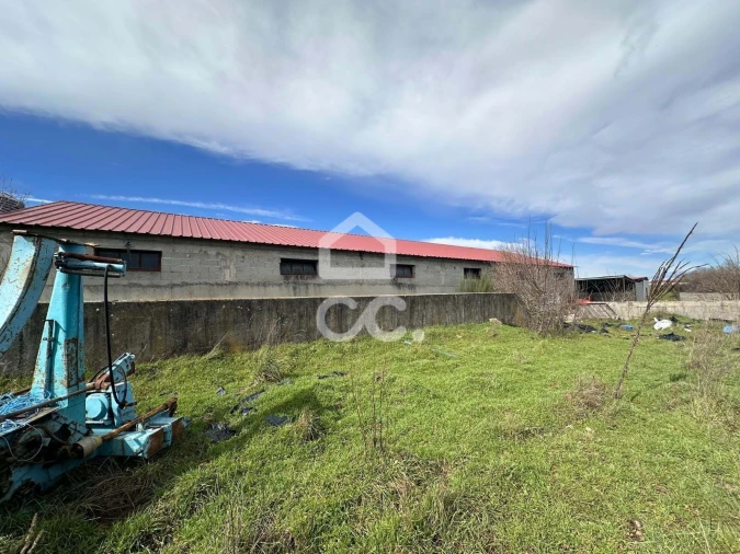 Armazém para Venda em Calvão e Soutelinho da Raia Foto 3