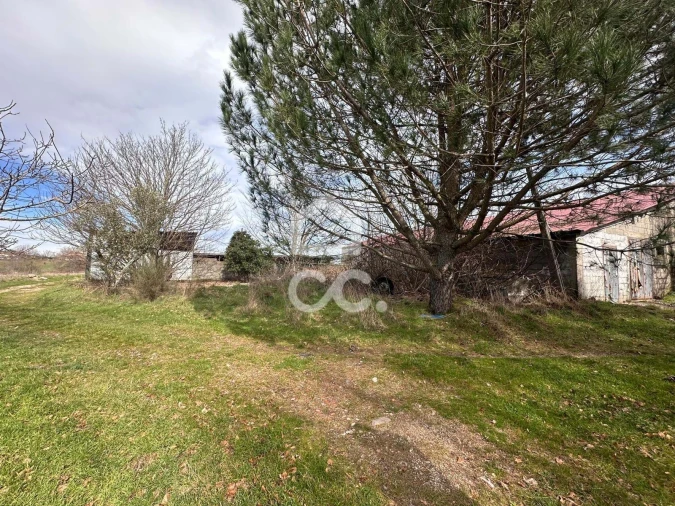 Armazém para Venda em Calvão e Soutelinho da Raia Foto 9