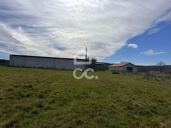 Armazém para Venda em Calvão e Soutelinho da Raia Foto 13