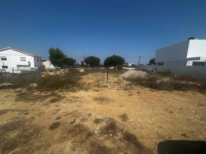 Terreno para Venda em Agualva e Mira-Sintra Foto 4