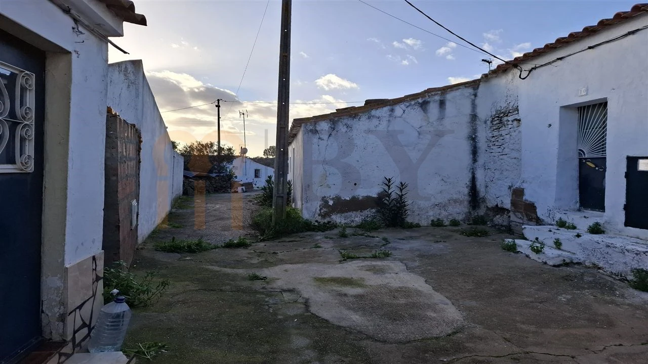 Moradia para Venda em Corte do Pinto Foto 2