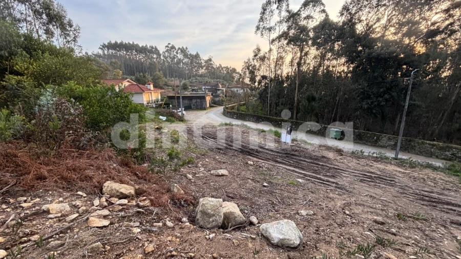 Terreno para Venda em Fornelo e Vairão Foto 4